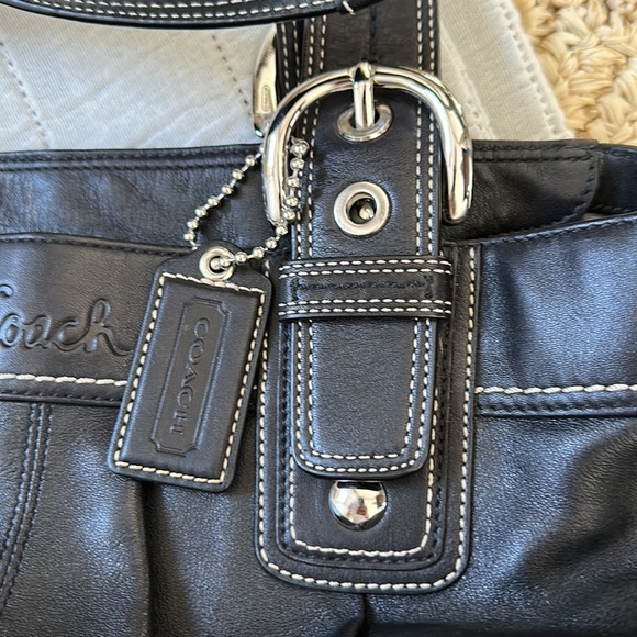 COACH black leather shoulder bag *GENUINE* real! - Picture 3 of 8